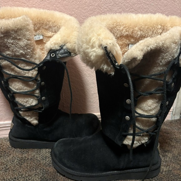UGG Australia 5163 Upside Tall Suede Lace-Up Black Suede Shearling Boots US 8 - Picture 1 of 9